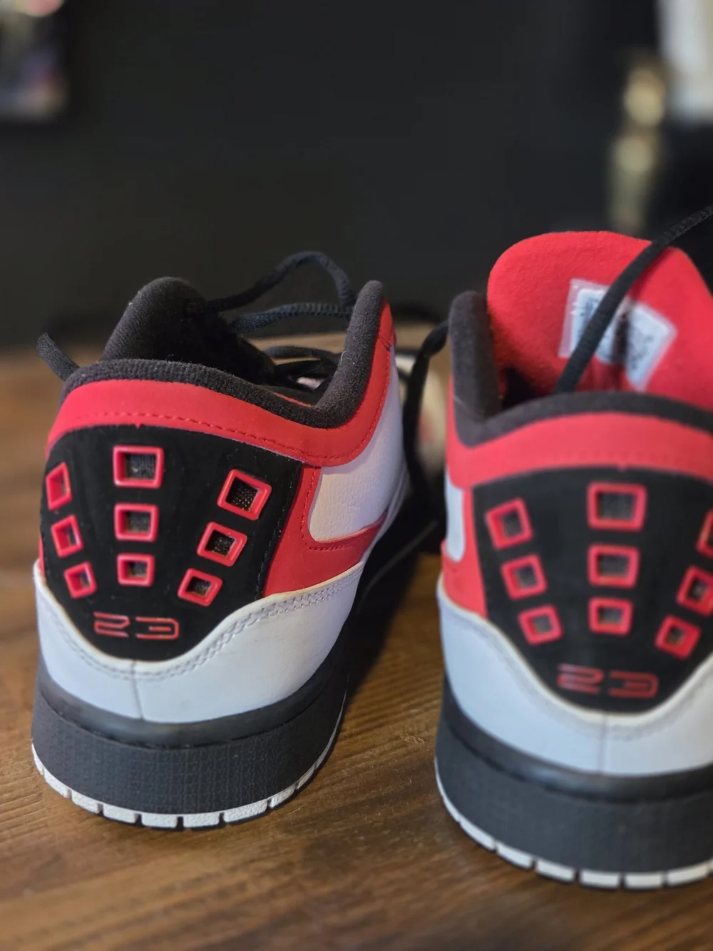 Jordan 1 Flight Low White & Red Sneakers
